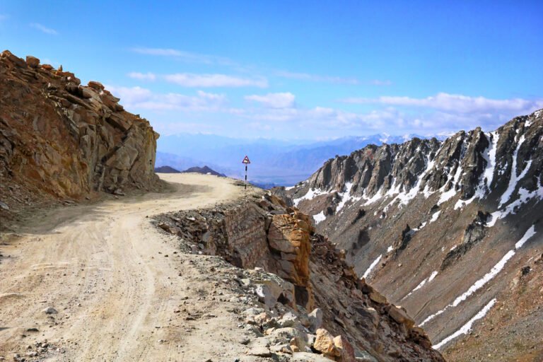 Manali to Leh Road Trip with SnowCrown – An Epic Himalayan Adventure